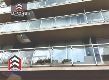 Departamento · 45m² · 2 Ambientes · 1 Cochera · Excelente Dpto 2 Amb Al Cta Fte de Categoria C/ Cochera