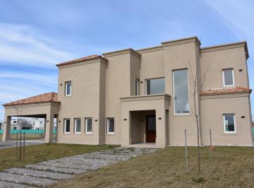 Casa · 237m² · 5 Ambientes · 2 Cocheras · Casa en Alquiler Ubicado en Terravista, General Rodríguez, G. B. a. Zona Oeste