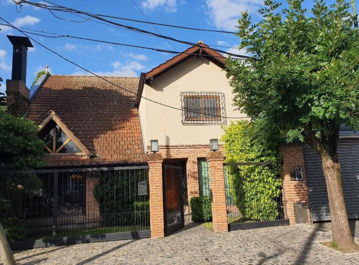 Casa · 345m² · 5 Ambientes