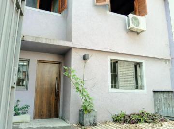 Departamento · 75m² · 4 Ambientes · 1 Cochera · Venta Casa Dos Dorm. con Patio y Cochera. Barrio La Florida