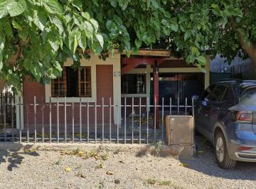 Casa · 106m² · 4 Ambientes · 1 Cochera · Venta de Casa Barrio Paraiso I, Maipu, Mendoza