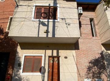PH · 70m² · 3 Ambientes · Dúplex de 2 Dorm. Al Frente en Alquiler, La Plata