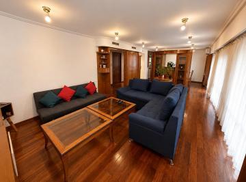 Departamento · 135m² · 6 Ambientes · 1 Cochera · Departamento en Nueva Córdoba. 4 Dorm.. con Cochera.
