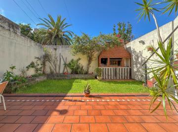 PH · 74m² · 3 Ambientes · PH en Venta en Lanús Este 3 Ambientes con Patio Apto Crédito