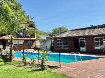 Quinta vacacional · 1000m² · 5 Ambientes · Venta Casa Quinta C/pileta Moreno