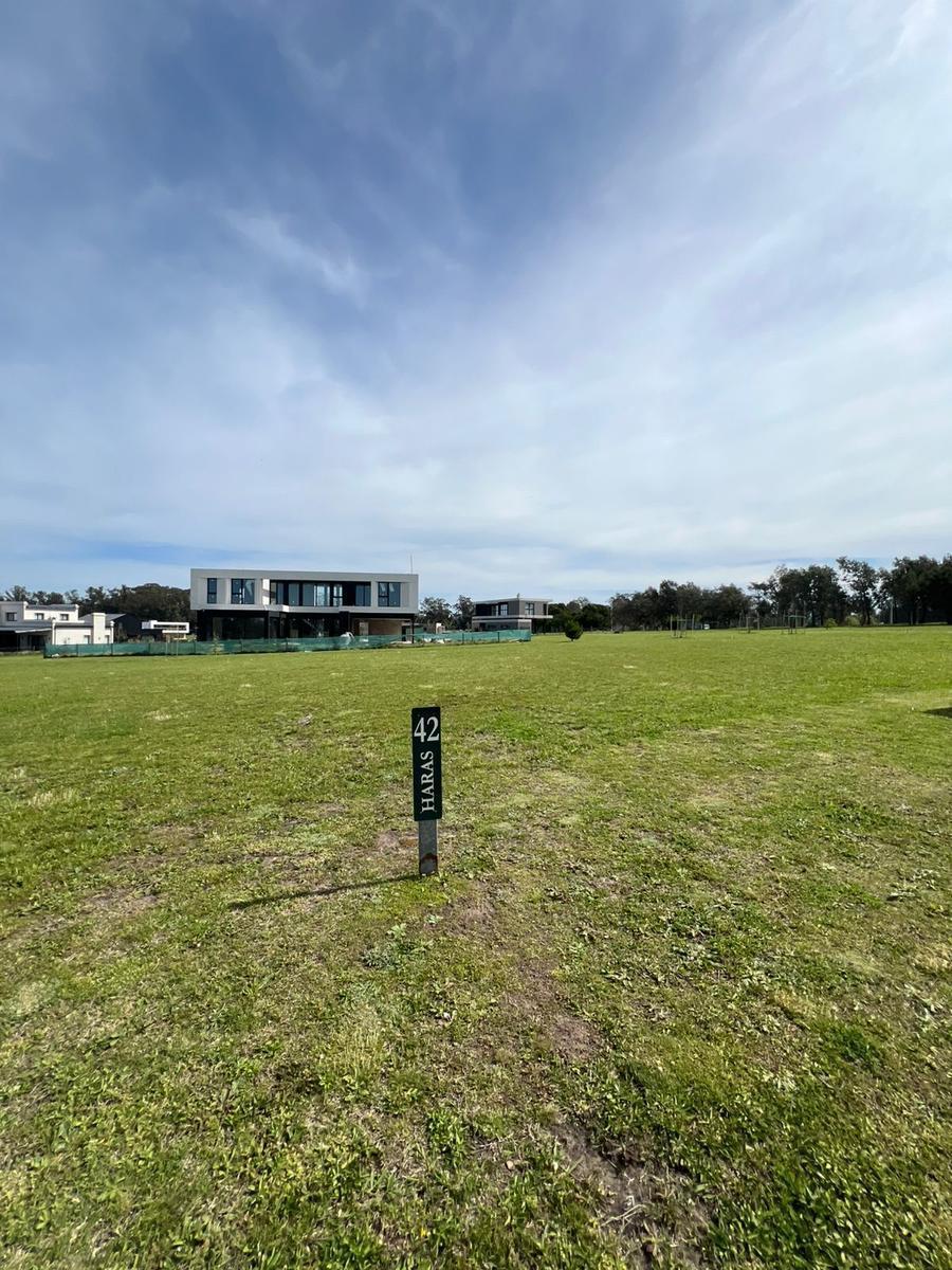 Lote 42 barrio interno haras sup 600 m2