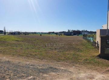 Terreno · 1276m² · Terreno Lote en Venta Ubicado en Los Juncos, Luján, G. B. a. Zona Oeste