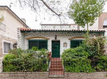 Casa · 178m² · 5 Ambientes · Casa en Barrio River