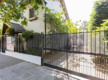 Casa · 75m² · 3 Ambientes · 1 Cochera · Duplex Independiente en Jose Marmol