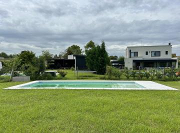 Casa · 186m² · 4 Ambientes · 2 Cocheras · Casa en Construccion 4 Ambientes Cul de Sac Barrio San Matias Escobar