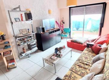 PH · 165m² · 3 Ambientes · Venta PH 3 Ambientes con Terraza y 2 Patios en Villa Martelli / Vicente Lopez