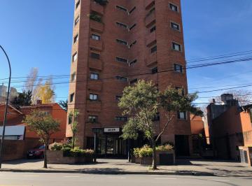 Departamento · 170m² · 5 Ambientes · 1 Cochera · Departamento de 5 Ambientes con Cochera y Dependencia de Servicio en Venta en La Lucila