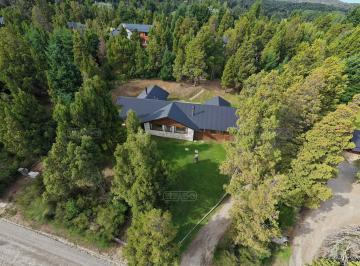 Casa · 275m² · 5 Ambientes · Casa Venta Arelauquen