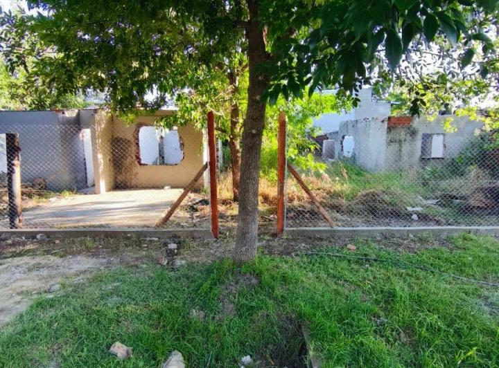 Terreno · 220m²