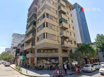 Oficina comercial · 120m² · 6 Ambientes · Oficina en Salta y San Martin