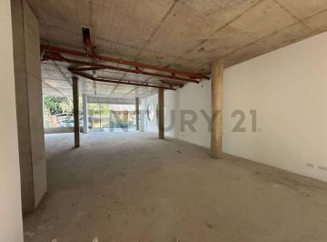 Local comercial · 135m² · 1 Cochera · Alquiler Local Comercial Ideal Rubro Gastronomico/ Cafeteria