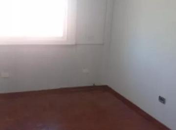 Departamento · 70m² · 3 Ambientes · Departamento en Venta - 2 Dorm. 1 Baño - 70 m² - Villa de Mayo