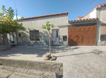 Casa · 280m² · 5 Ambientes · 2 Cocheras · Casa en Venta - Gutiérrez, Maipú