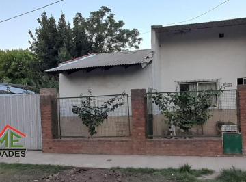 Casa · 130m² · 6 Ambientes · 1 Cochera · Casa en Venta en Marcos Paz