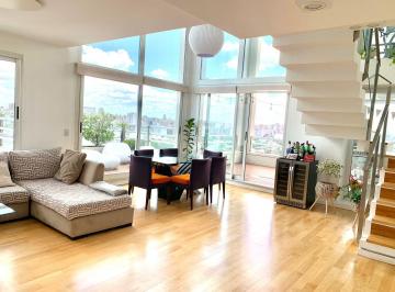 Departamento · 146m² · 3 Ambientes · 1 Cochera · Townhouse Duplex 3 Ambientes Balcon Aterrazado!