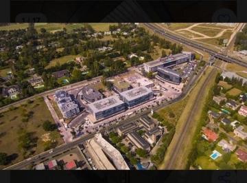 Oficina comercial · 37m² · 1 Ambiente · 1 Cochera · Oficina en Alquiler