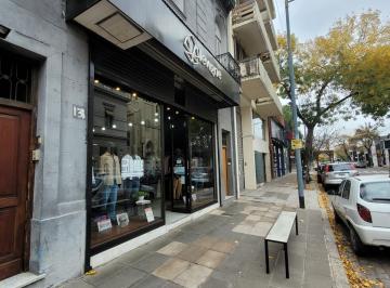Local comercial · 90m² · Zona Outlets / Local Frente de 6 m X 15 m Sup. Total 90 m²
