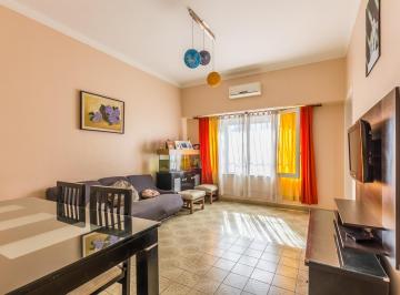 Casa · 180m² · 3 Ambientes · 1 Cochera · Casa 3 Amb con Pileta Departamento 2 Amb en Venta en Ramos