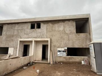 Foto · Duplex en Venta de 3 Dorm. y 3 Baños en Quebrada de Manantiales