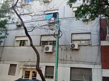 Departamento de 3 ambientes, San Cristobal · 3 Ambiente C/dep Antiguo Excelente Estado