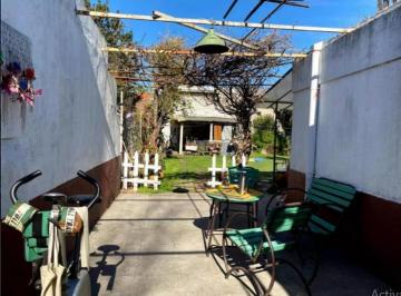 Casa · 55m² · 3 Ambientes · Casa a La Venta en San Martin