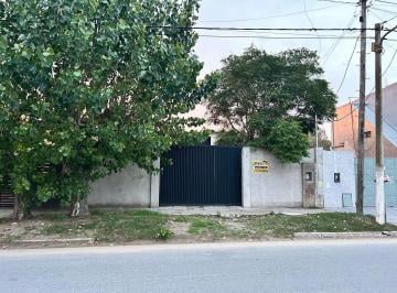 Bodega-Galpón · 224m² · Galpon Sobre Calle 8 con Camara de Frio