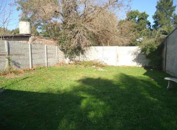Casa · 75m² · 3 Ambientes · 2 Cocheras · Casas en Venta en City Bell con Jardin