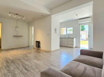 Casa · 199m² · 4 Ambientes · 1 Cochera · Venta Casa 4 Ambientes Jardín Piscina San Justo