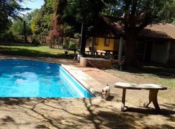 Quinta vacacional · 120m² · 3 Dormitorios · Venta Casa Quinta 20 de Junio con Pileta