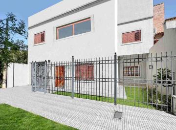 Casa · 322m² · 8 Ambientes · 2 Cocheras · Casa Amplia y de Categoría en Venta en Guadalupe
