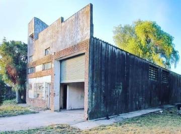 Depósito · 200m² · 4 Ambientes · Depósito en Venta - 4 Ambientes - 2 Baños - Cochera - 2.100 m² - Mar del Plata