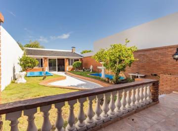 Casa de 5 ambientes, Lanús · Casa en Venta 5 Ambientes en Valentin Alsina, Lanus
