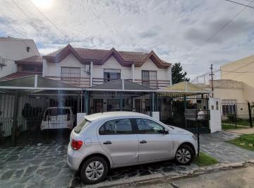 Casa · 85m² · 3 Ambientes · 1 Cochera · Duplex a Pasos Parque de La Cerveceria