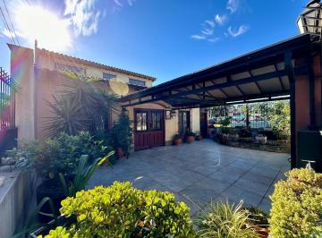 Casa · 280m² · 5 Ambientes · 2 Cocheras · Casa en Venta en La Entrada de Escobar ID 5375