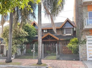Casa · 269m² · 6 Ambientes · 3 Cocheras · Casa en Venta 6 Ambientes - Villa Luzuriaga