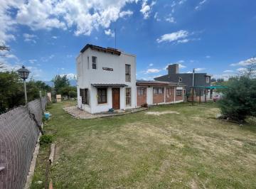 Casa · 100m² · 5 Ambientes · 1 Cochera · Casa en Venta - Bialet Masse