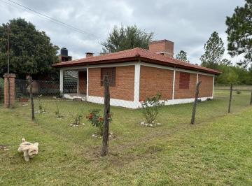 Casa · 90m² · 3 Ambientes · 1 Cochera · Preciosa Casa en San Sebastían