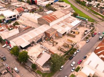 Local comercial · 1634m² · Venta Galpón Industrial y Comercial. Aserradero, Juncal 1445. Sarmiento. El Monolito