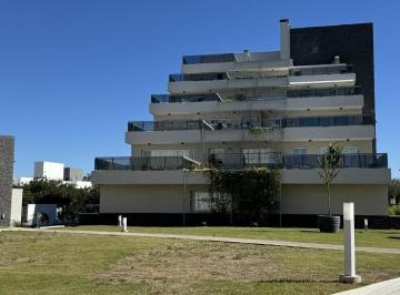 Departamento · 77m² · 4 Ambientes · 1 Cochera · Departamento 2 Dorm., Uno en Suite, Balcón, con Cochera (1° "D")