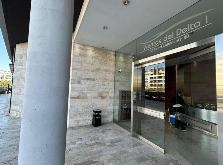 Oficina comercial · 64ha · 1 Ambiente · 1 Cochera