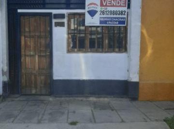 Casa · 260m² · 2 Ambientes · Casa + Dpto en Venta - Dorrego Gllen