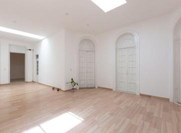 Casa · 322m² · 14 Ambientes · Alquiler Comercial de 14 Ambientes en Almagro