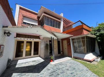 Casa · 161m² · 5 Ambientes · 4 Cocheras · Venta Casa Lote Propio 370 m² Totales Coronado