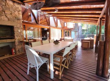 Casa · 432m² · 5 Ambientes · 2 Cocheras · Venta Casa 3 Dorm Cabaña Premium Las Delicias