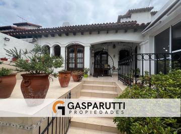 Casa · 200m² · 4 Ambientes · 2 Cocheras · Casa en Venta en Aranjuez Country Club Apto Credito Escobar